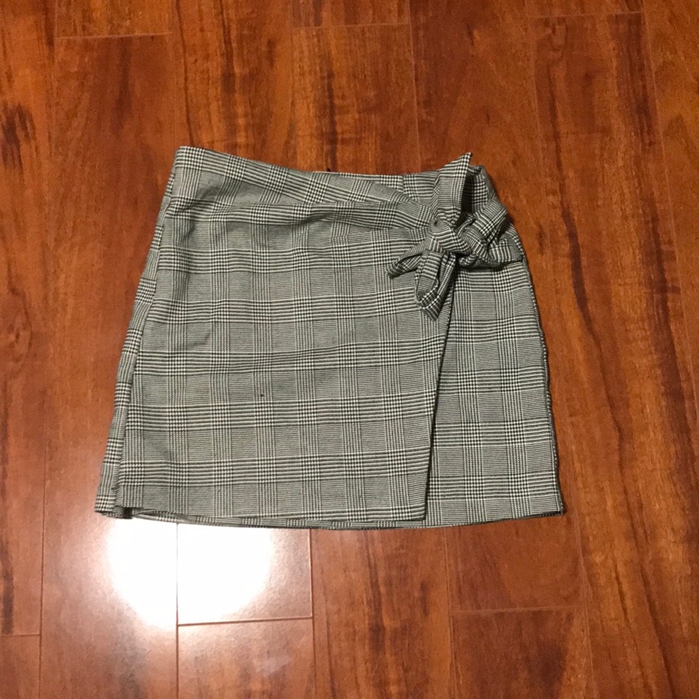 Plaid knotted skirt